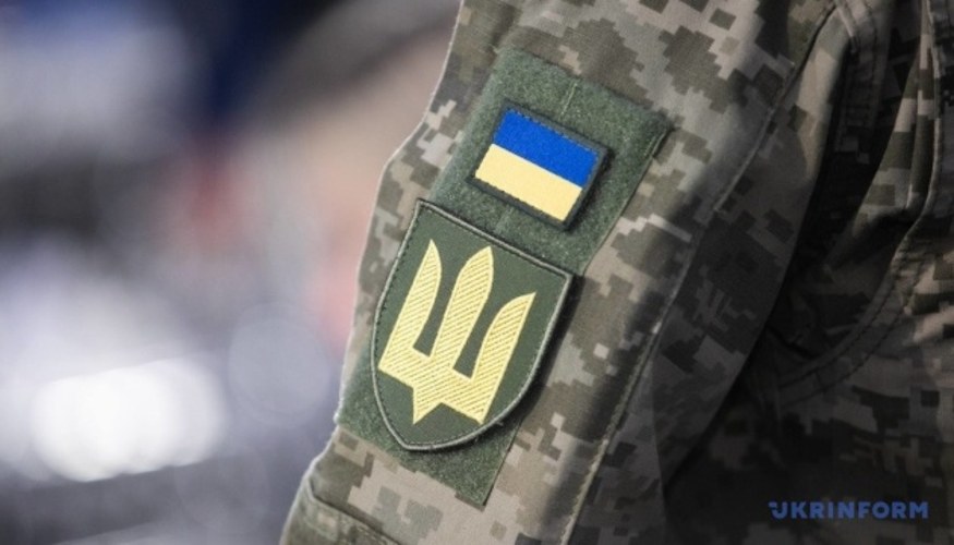 Іноземні військові та оформлення документів у міграційних підрозділах, фото Getty Images.