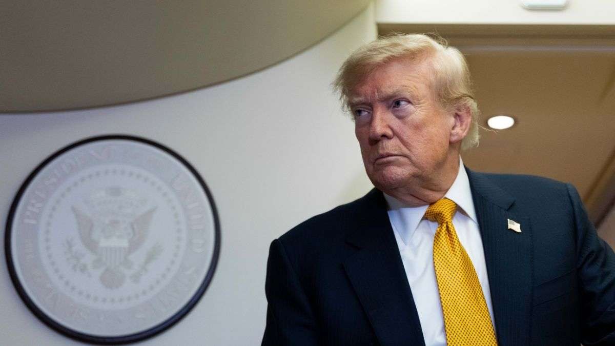 Трамп анонсував 20% мито за прохід Ормузькою протокою та назвав п’ять країн-боржників