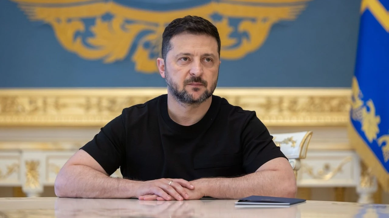 Володимир Зеленський та будівля Верховної Ради, контекст подання щодо Хмари й Сибіги