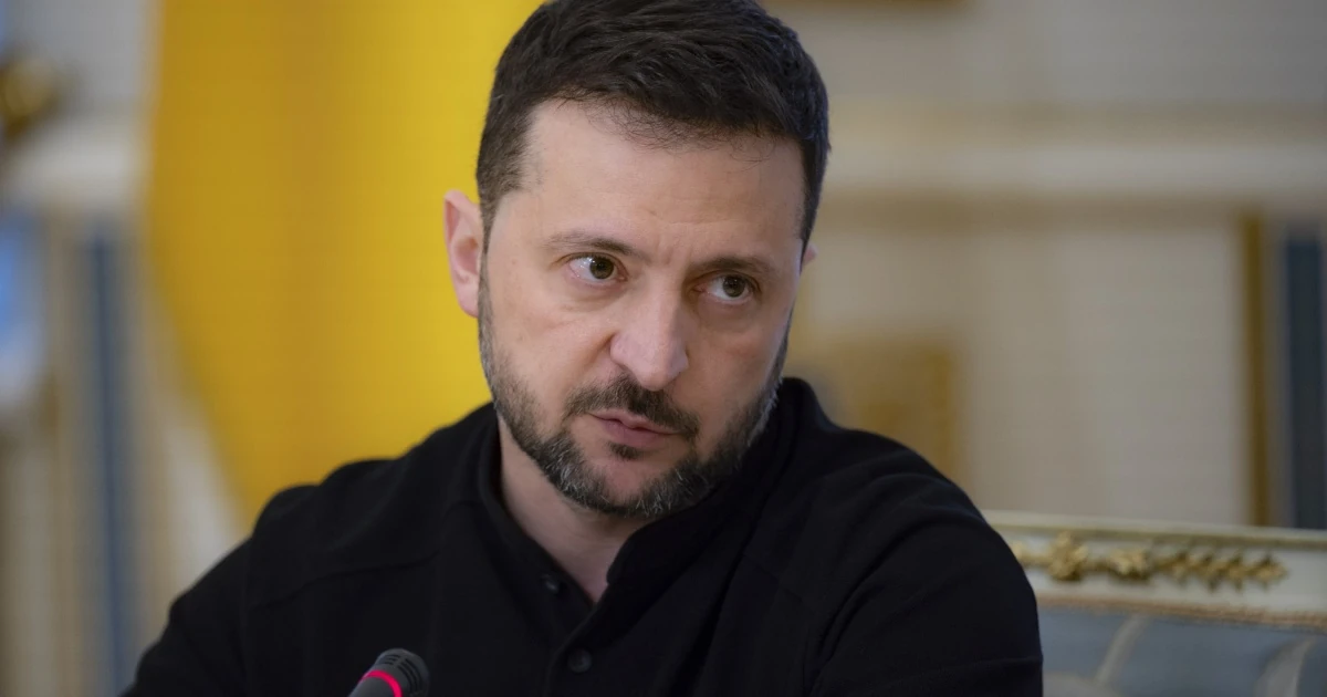 Зеленський розповів CBS News про дві атаки дронів на літак: чому це стосується безпеки в Україні