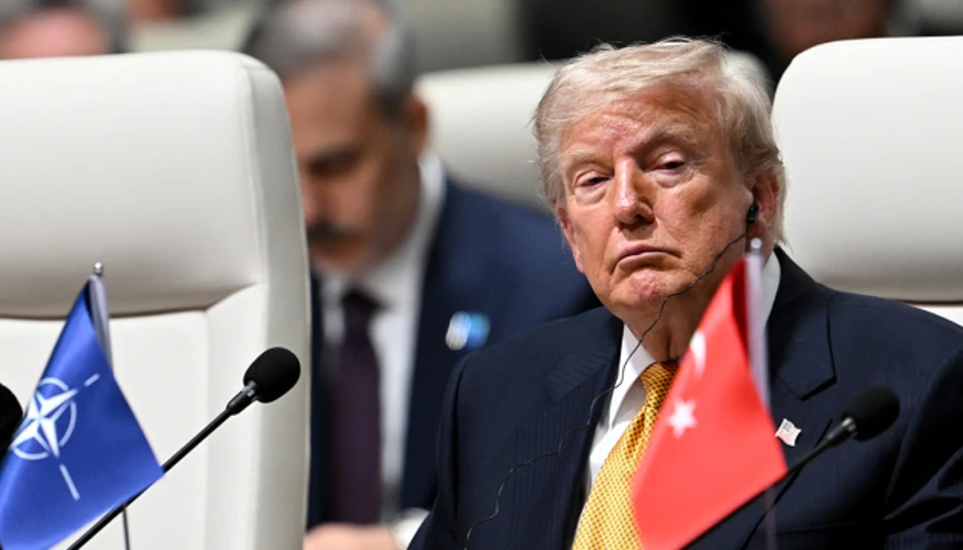 Білий дім усунув CNN від польоту з Трампом: що відомо про заборону