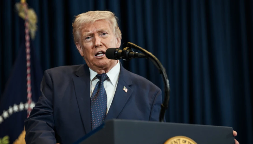 Трамп у Truth Social закликав Францію закрити кордони через заворушення
